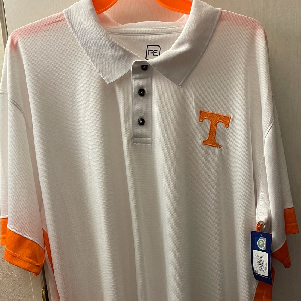 NWT Mens 3x TN shirt